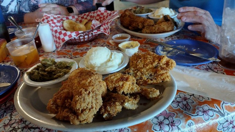The Beacon Light Tea Room, Bon Aqua, TN