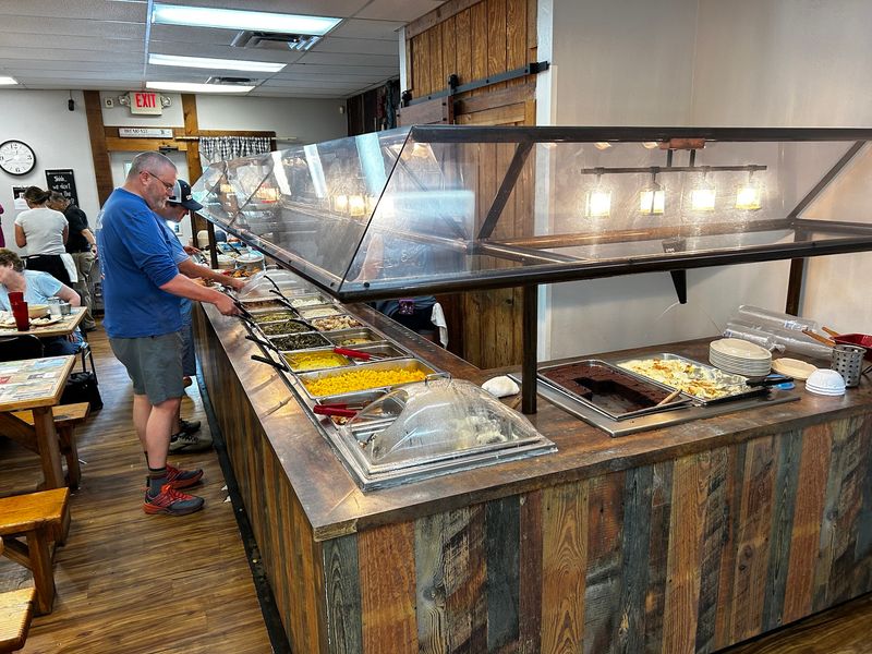 Savannah's Country Buffet