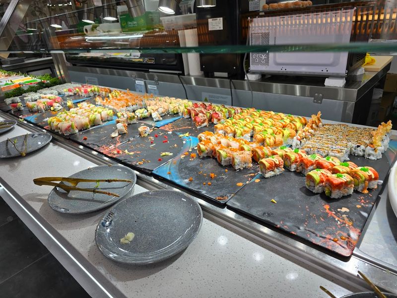 Umi Hot Pot Sushi & Seafood Buffet - Illinois