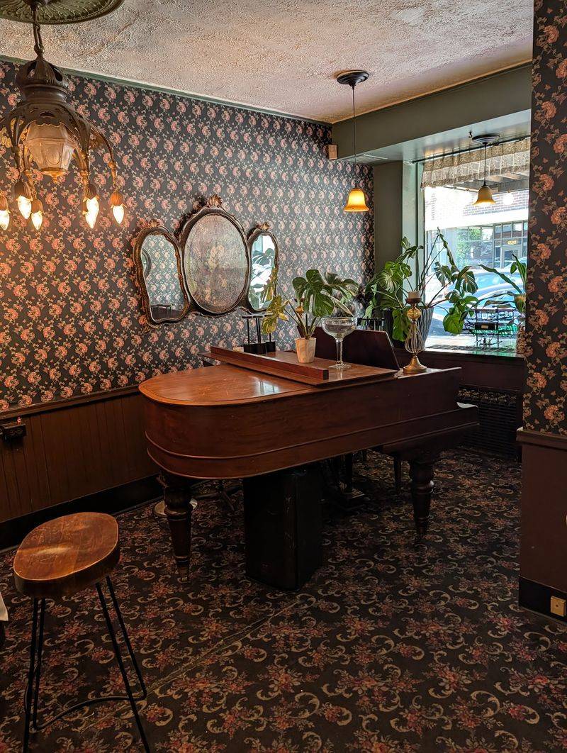Guarino's Restaurant | Italian