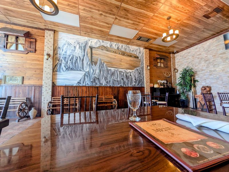 Noah's Ark Restaurant & Bakery