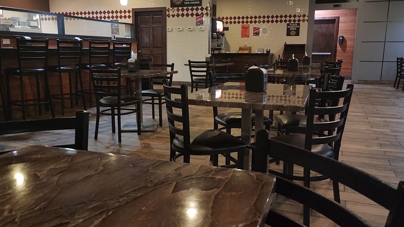 TJ's Burgers
