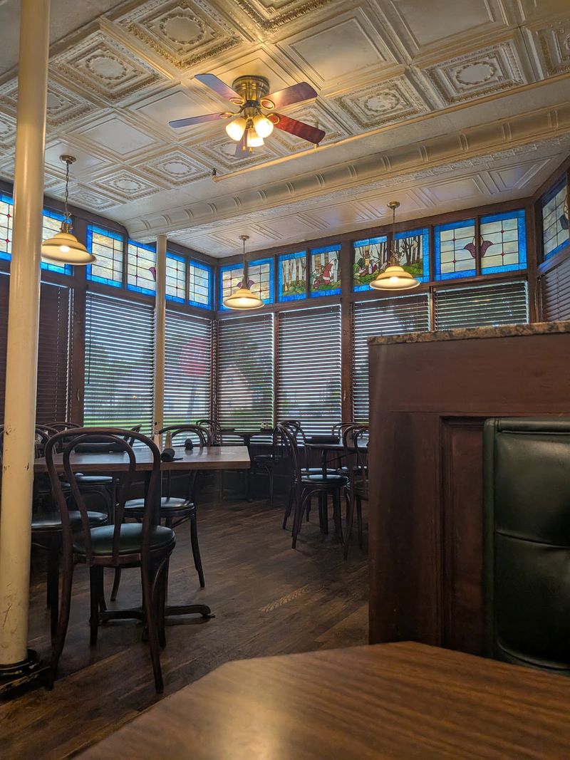 Amber Rose Restaurant & Catering, Dayton, OH
